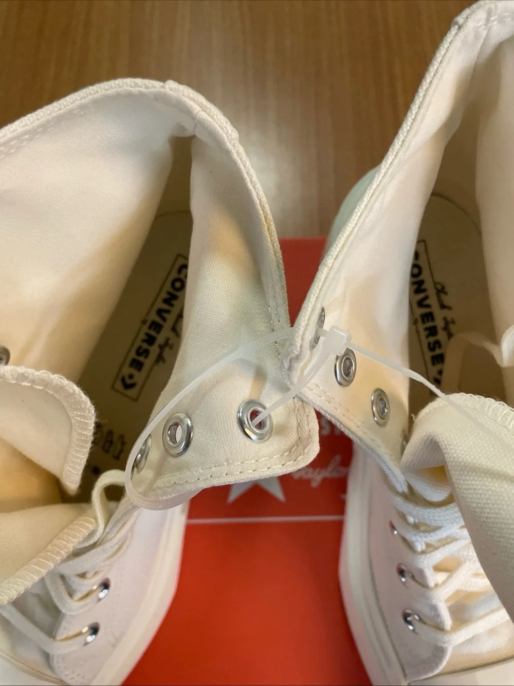 Converse Canvas High-Top Deluxe Platform Sneakers - Cream White NWB SZ8 Women’s
